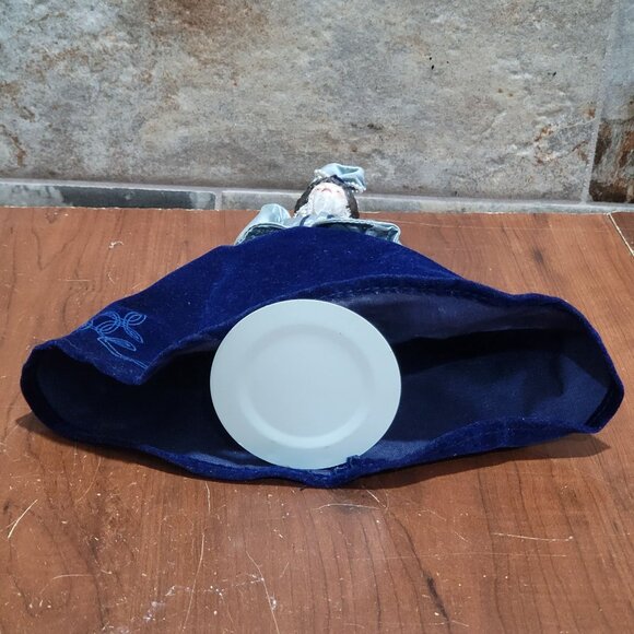 Vintage Avon Porcelain Victorian Doll 8 Inch Tall 1987 - Picture 8 of 12